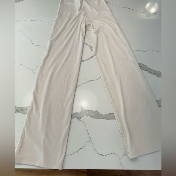 White Fox Ribbed Cream pants - Picture 2 of 5